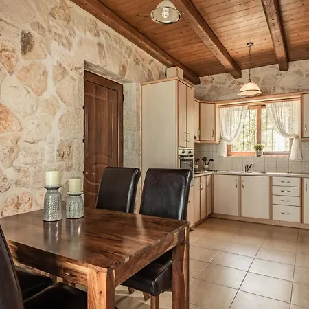 Murtini Stone With Private Pool, By Zantewize